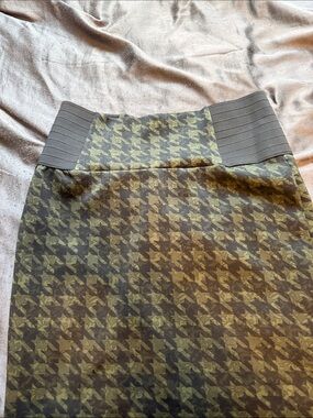 Rainbow Olive Green and Dark Gray Houndstooth Pencil Skirt